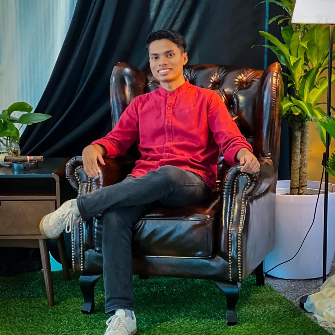 Haris - Author